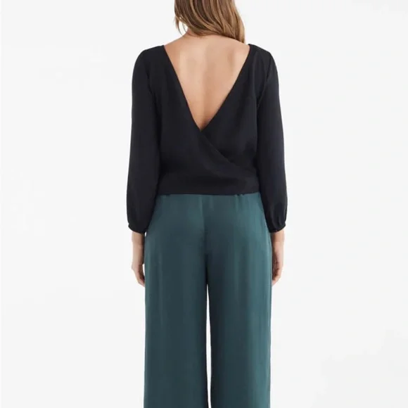 Vetta Capsule Gathered Sleeve Wrap Top Black - Picture 5 of 9